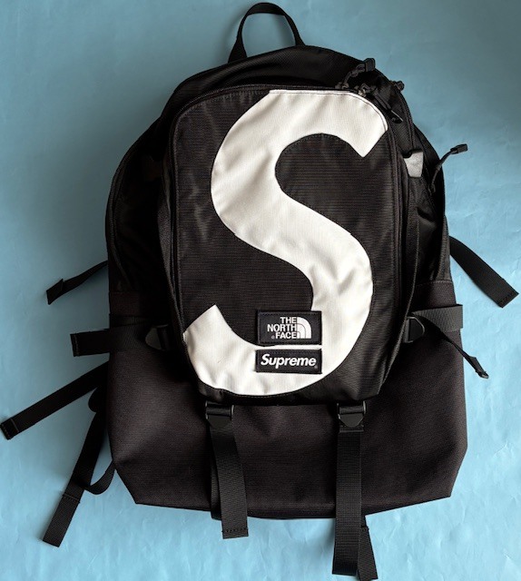 シュプリーム ノースフェイス バックパックの値段と価格推移は？｜4件