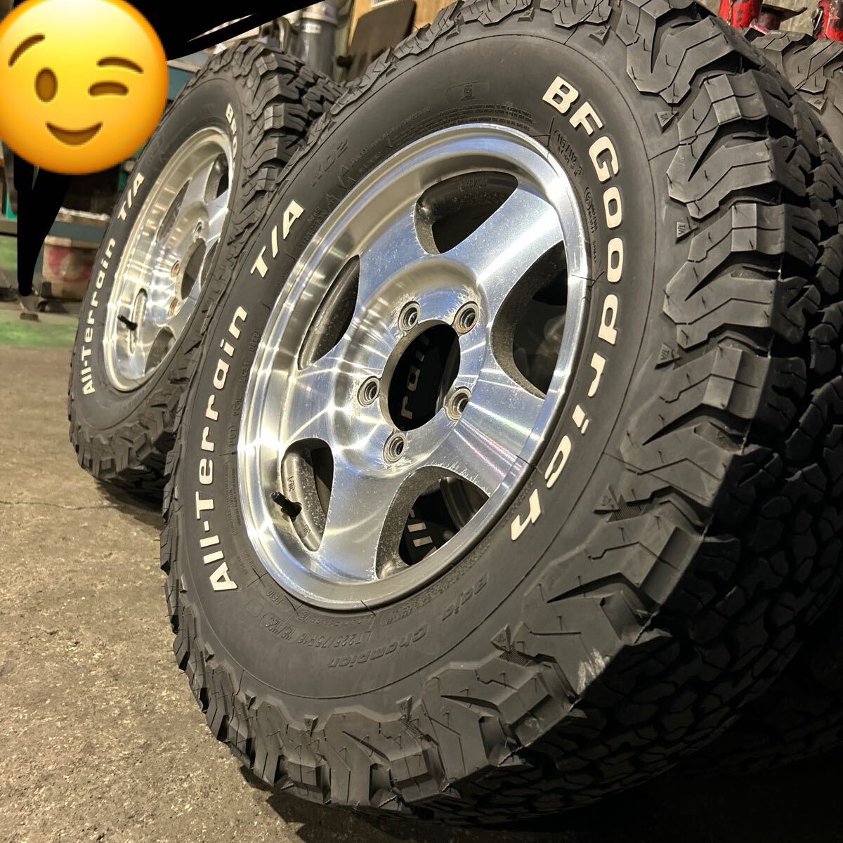 ジムニー 225/75R16 BFGoodrich All-Terrain T/A JA11純正アルミ ENKEI