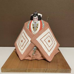 博多人形 小島与一の値段と価格推移は？｜1件の売買データから博多人形