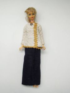 1966 バービー人形の値段と価格推移は？｜4件の売買データから1966