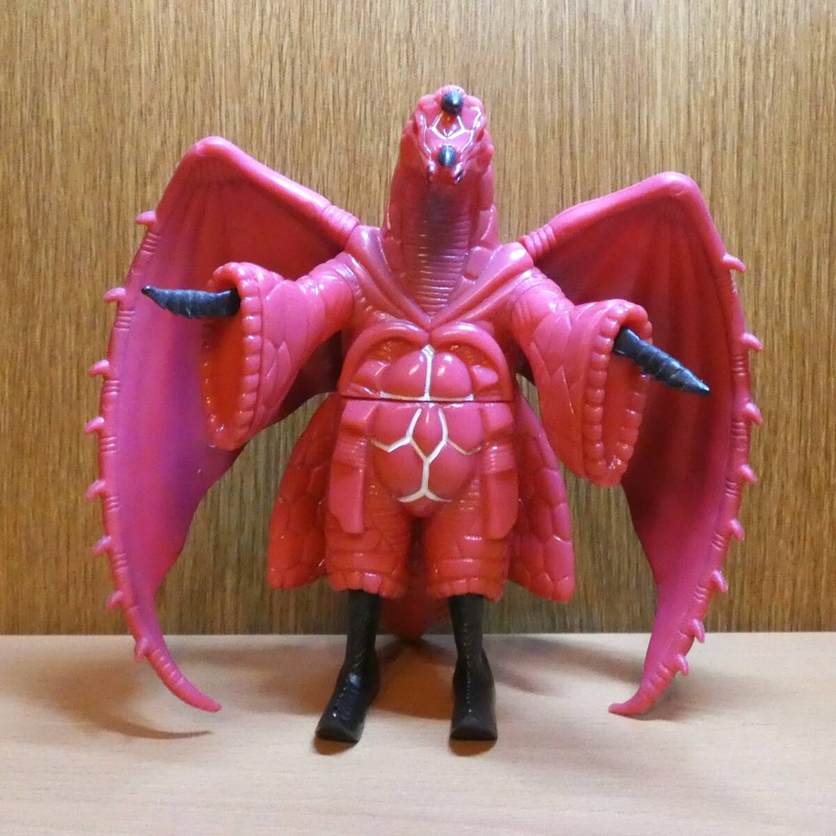 ウルトラマン 怪獣 パワードドラコ ソフビ フィギュア ウルトラマン パワードモンスター パワードドラコ 怪獣 ソフビ