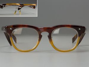 本鼈甲 メガネのYahoo!オークション(旧ヤフオク!)の相場・価格を見る