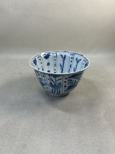 古染付 鉢のYahoo!オークション(旧ヤフオク!)の相場・価格を見る