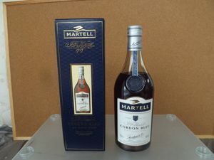 マーテル コルドンブルー 旧ボトルの値段と価格推移は？｜3件の売買