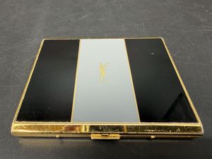 イヴサンローラン シガレットケースの値段と価格推移は？｜23件の売買