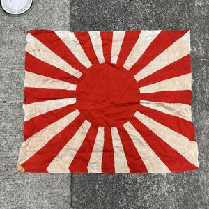 旭日旗の値段と価格推移は？｜713件の売買データから旭日旗の価値が