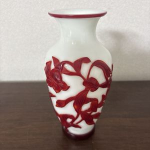 中国有名ブランド 古月軒の、 乾隆ガラス蓋物 中国有名ブランド 古月軒