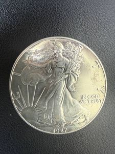 1987年 イーグル 銀貨の値段と価格推移は？｜103件の売買データから