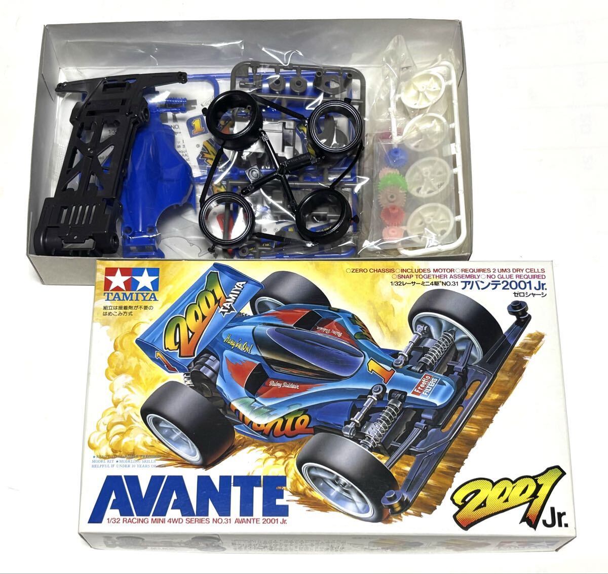 TAMIYA ミニ四駆 アバンテ2001 Jr. 限定復刻版 Amazon | ミニ四駆
