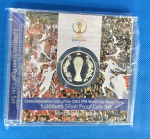 2002FIFAワールドカップ™ 純銀(セット)の中古価格は50,446円｜記念硬貨