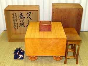 本榧 碁盤の値段と価格推移は？｜68件の売買データから本榧 碁盤の価値