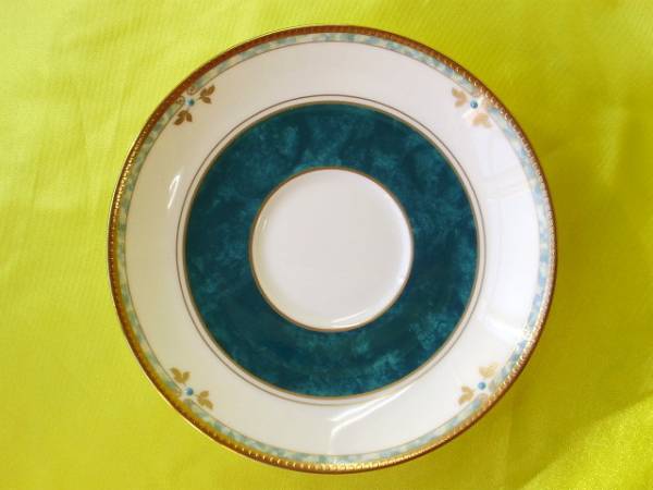 ■ナルミ / カレス　カップ＆ソーサー 新品未使用！_3