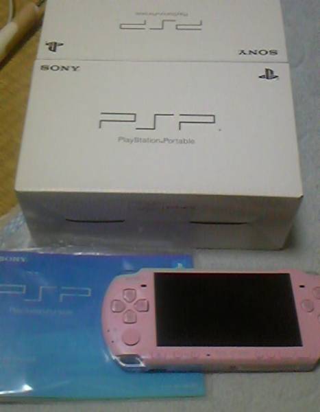 AKB48☆AKB1/48限定PSP3000本体☆即決あり_1