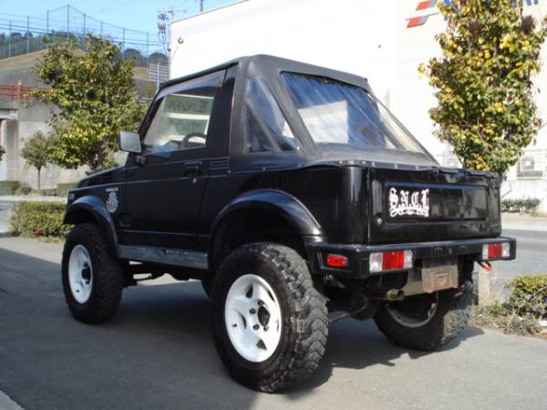 ジムニー 逆輸入車 サムライ 黒 改造車 ジムニー 売買されたオークション情報 Yahooの商品情報をアーカイブ公開 オークファン Aucfan Com