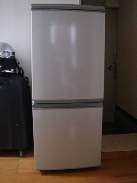 【シャープ ノンフロン冷凍冷蔵庫 SJ-14M-S 135L 2007年製】_1