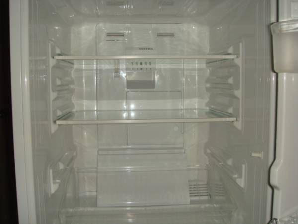 【シャープ ノンフロン冷凍冷蔵庫 SJ-14M-S 135L 2007年製】_2