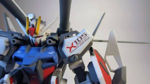 HIGH 1/144 GAT-X105ストライクガンダム+I.W.S.P　完成品_1