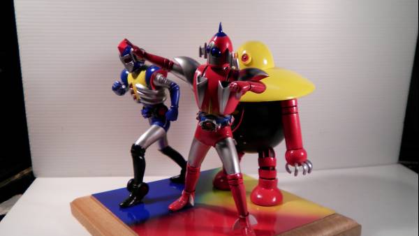 GGP製・宇宙鉄人キョーダイン&ゴンベスガレージキット完成品(特撮 