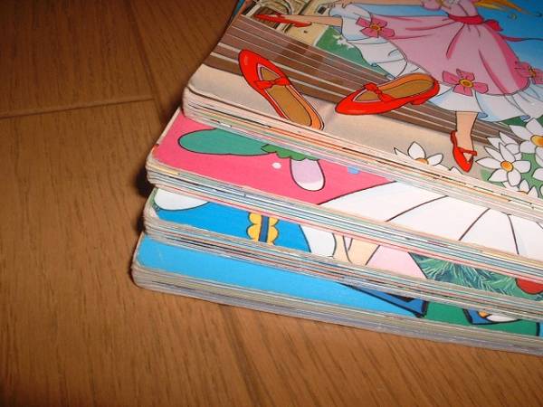 よい子とママのアニメ絵本 ４冊 赤い靴 もも太郎 長靴を他 3 4歳児用絵本 売買されたオークション情報 Yahooの商品情報をアーカイブ公開 オークファン Aucfan Com