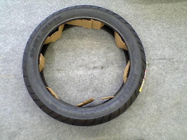 即決！PIRELLI(ピレリ)製SPORT DEMON 140/70-18 ②早い者勝ち！_1