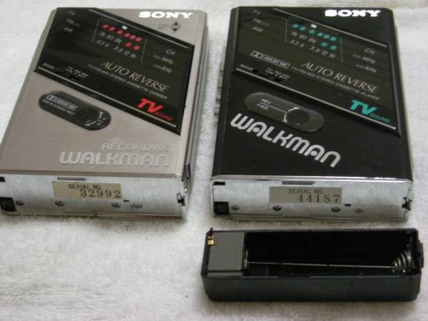 SONY,WALKMAN,WM-F101 WM-F202中古品ジャンク 電池ケース1個(録音 