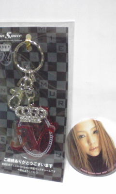 安室奈美恵◆FC継続記念グッズ2011◆バッグチャーム+オマケ_2