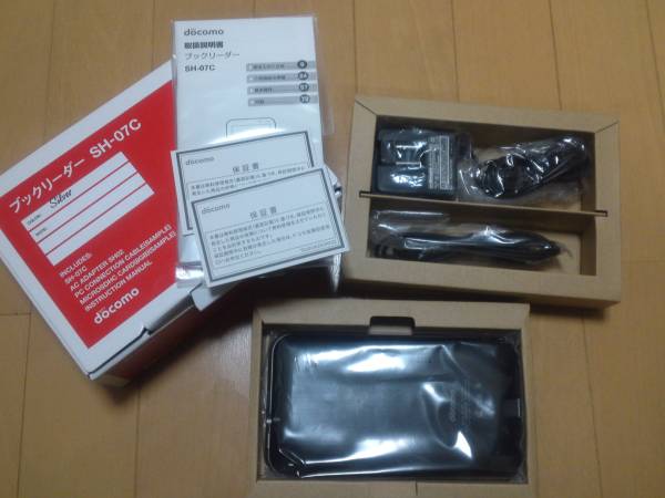 新品！即決！docomo SH-07C ブックリーダー_1