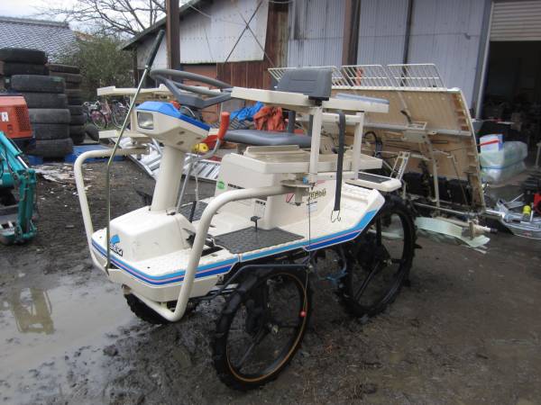 イセキ 田植機 ラブリーミニ PM40 セル式 4条植え 田植え機(車体