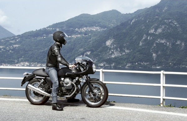 MOTO GUZZI V7 Classic/Cafe/Racer専用ロケットカウルキット