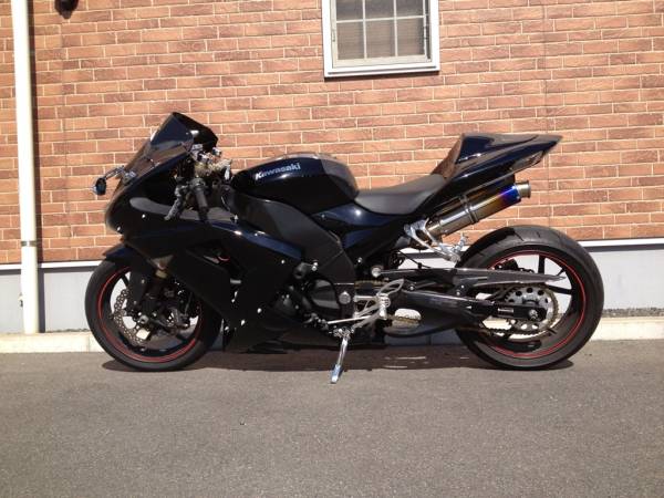 SOLD OUT！車検長い！ローダウン済 ZX-10Rカスタム ZX10R C型 全国早期納車可能 カワサキ ZX-10R 2006年式 ZXT00Dの諸元・スペック情報 | ウェビック
