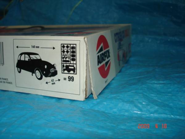 シトロエン　２CV DOLLY AIRFIX 1/24　 100円_3