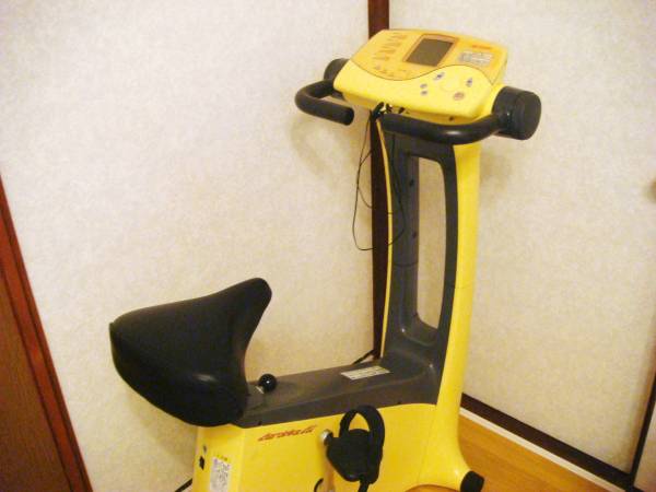 COMBI　美品　コンビ　エアロバイク　ai　　イエロー　_3