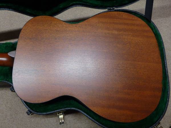 中古　マーチン　０００-M マホガニーボディー_3