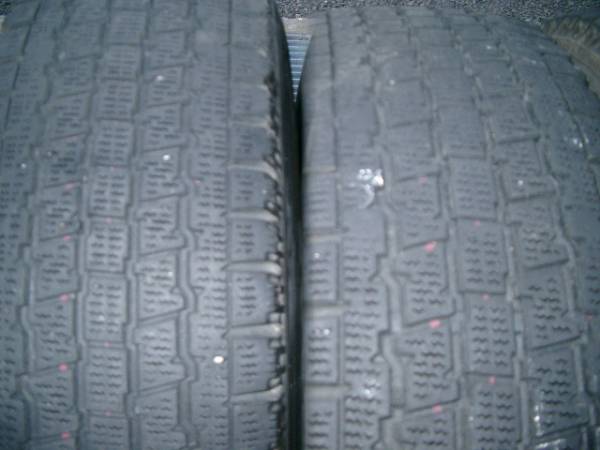 ★１００系ハイエース用 １９５/８０Ｒ１５ ＲＥＶＯ ９６９　_3