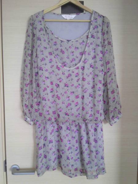 Sweetmommy 定価7000円 花柄ワンピース 授乳口 赤すぐ ワンピース 売買されたオークション情報 Yahooの商品情報をアーカイブ公開 オークファン Aucfan Com