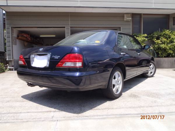 必見！！希少Y-33セドリック４WD紺色_2