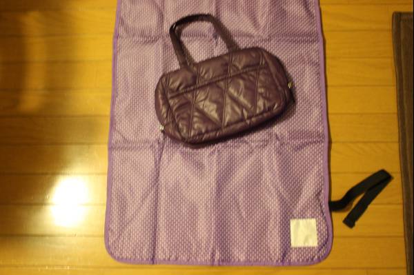 美品！ルートート(ROOTOTE)　ポーチ入り　おむつ替えシート_3