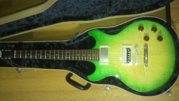 ESP 助六 イグアナ 横山健 ken yokoyama(ESP)｜売買されたオークション
