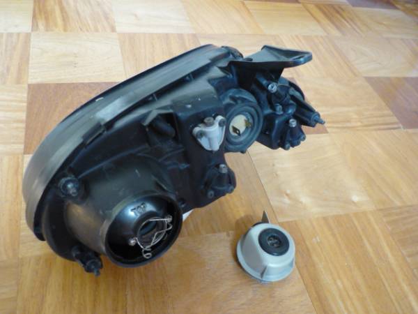 カプチーノ　ヘッドライト　左　４年式　EA11R_2