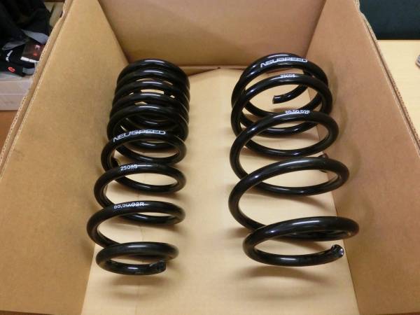 ★VWゴルフヴァリアント　NEUSPEED　スポーツスプリング　中古品_2