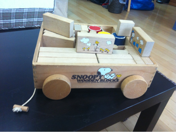 スヌーピーの台車付き積み木セット Snoopy 積木 売買されたオークション情報 Yahooの商品情報をアーカイブ公開 オークファン Aucfan Com