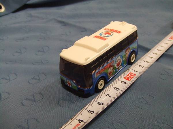 モータートミカ　　ドラえもん幼稚園バス　中古品_1