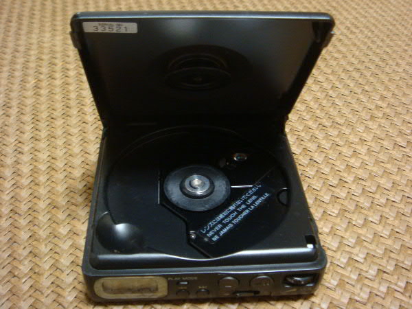 ジャンク SONY D-82 CDウォークマン シングルCD専用(CDプレーヤー