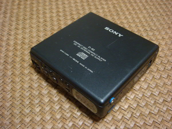 ジャンク SONY D-82 CDウォークマン シングルCD専用(CDプレーヤー