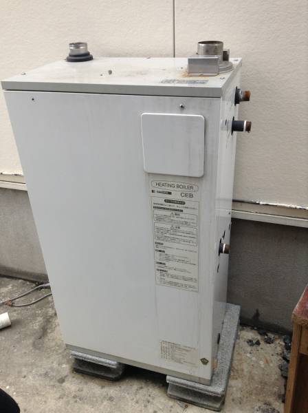 サンデン 密閉式 暖房用ボイラー CEB-M121C 中古 部品取り用(給湯設備 