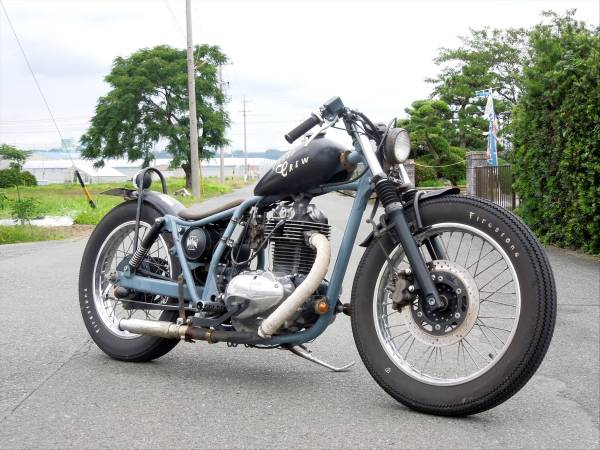 250TR チョッパー ビンテージボバー フルカスタム エストレア(126cc