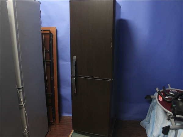 三菱 MR-H26P-PW 冷蔵庫256L 2009年製 こげ茶色