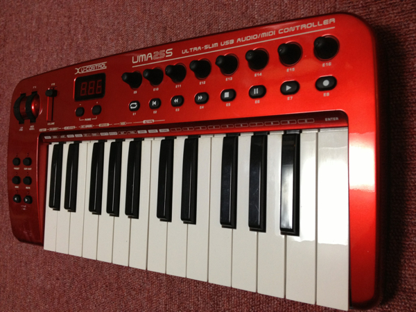 BEHRINGER /ベリンガー U-CONTROL UMA25S MIDIキーボード 25鍵盤(MIDI 