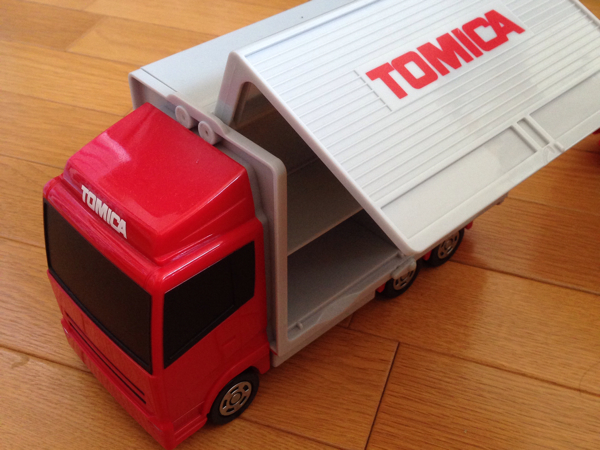 トミカ カーズ トラック 二台セット 収納ボックス キャラクタートミカ 売買されたオークション情報 Yahooの商品情報をアーカイブ公開 オークファン Aucfan Com