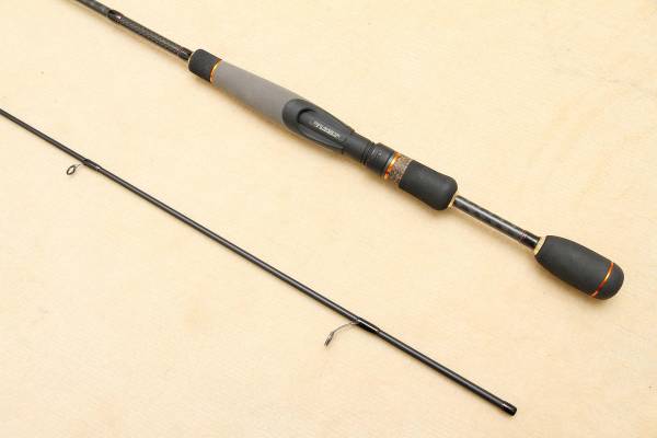 ◇ジャッカル トラウトロッド◇CAS-73UL-TT メバリングにも 美品 